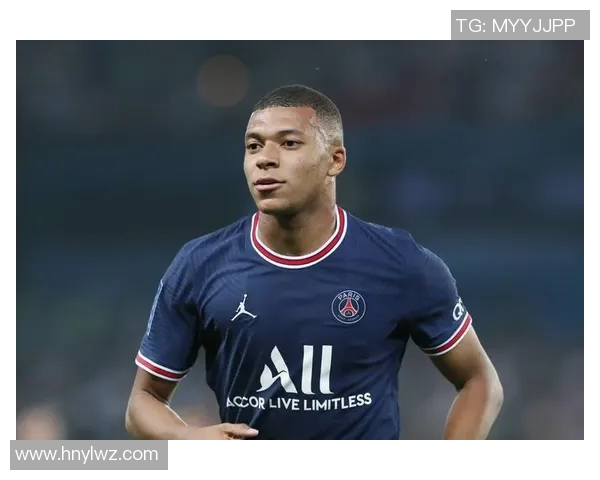 2021年法国足球明星风采展现与成就回顾